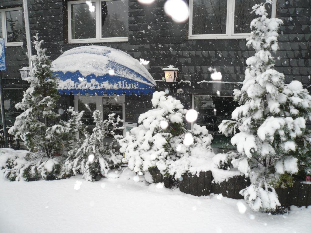 Hotel An Der Alten Porzelline Neuhaus am Rennweg Ngoại thất bức ảnh